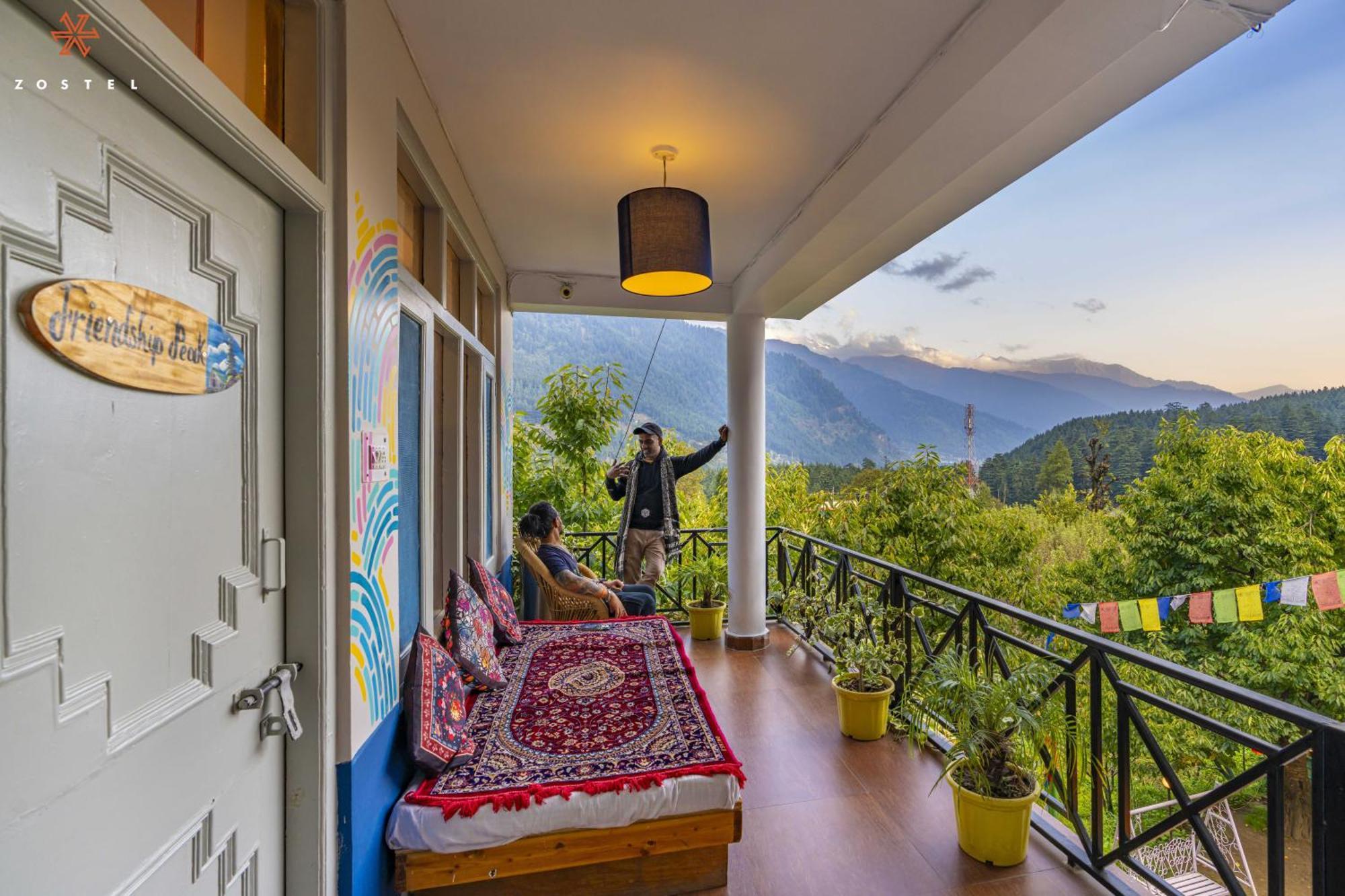 Zostel Old Manali Vandrarhem Exteriör bild